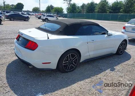 2018 Ford Mustang Ecoboost Premium z USA, uszkodzony, nr VIN 1FATP8UH5J5139168